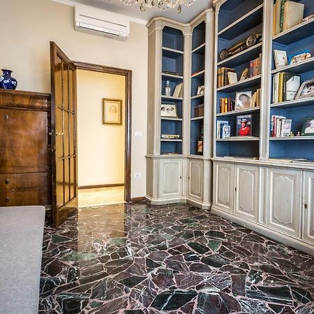 Ferrhouse Charm In Florence Two Lifts Eksteriør billede